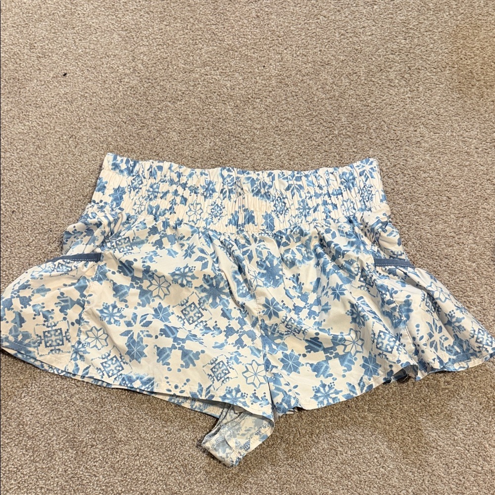 Get your flirt on shorts